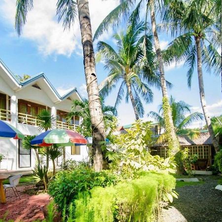 เรดดอร์ซ พลัส แอต ซีเคร็ต การ์เดน โบราไกย์ Hotel Balabag  ภายนอก รูปภาพ