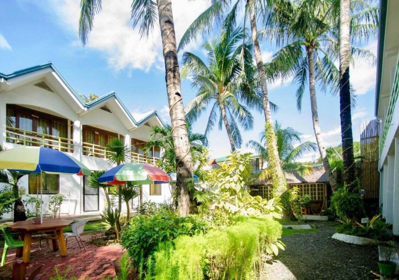 เรดดอร์ซ พลัส แอต ซีเคร็ต การ์เดน โบราไกย์ Hotel Balabag  ภายนอก รูปภาพ