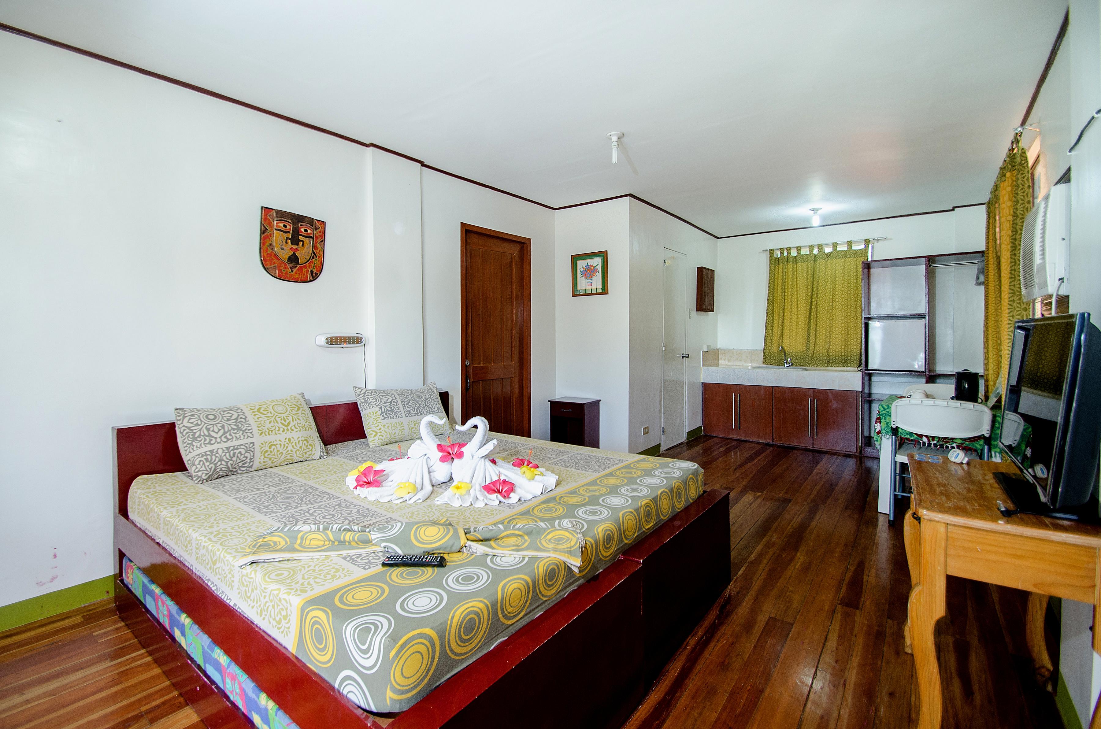 เรดดอร์ซ พลัส แอต ซีเคร็ต การ์เดน โบราไกย์ Hotel Balabag  ภายนอก รูปภาพ