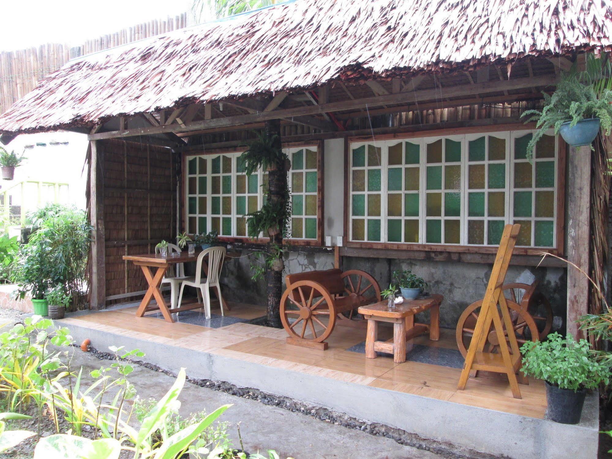 เรดดอร์ซ พลัส แอต ซีเคร็ต การ์เดน โบราไกย์ Hotel Balabag  ภายนอก รูปภาพ
