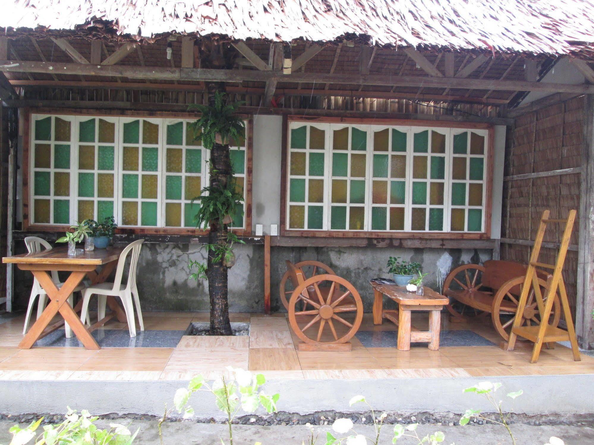 เรดดอร์ซ พลัส แอต ซีเคร็ต การ์เดน โบราไกย์ Hotel Balabag  ภายนอก รูปภาพ